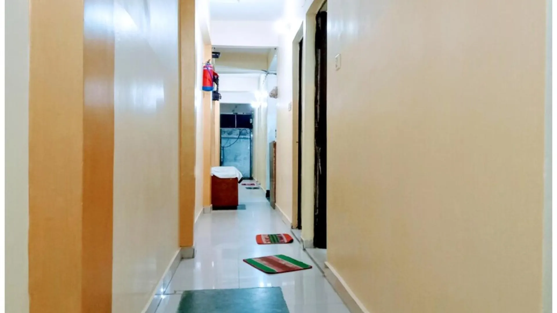 Hotel Shivay # Guest House Near Kashi Vishwanath Temple - A Premium Hotel In Varanasi